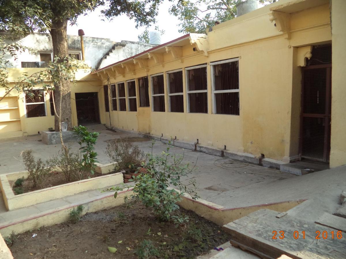 Hotel Shri Swami Sheetal Das Akhada B1-88 Assi , Near Pushkar Talab,Varanasi, Ashram Dharmshala Exterior foto