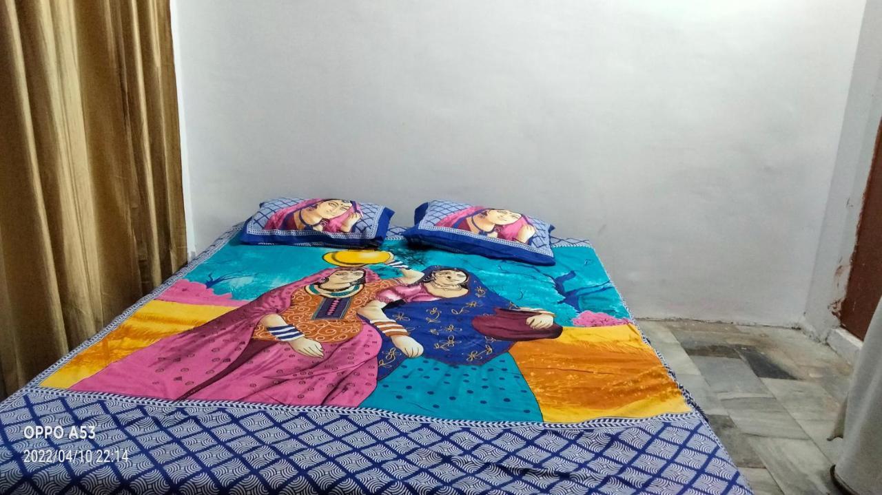 Hotel Shri Swami Sheetal Das Akhada B1-88 Assi , Near Pushkar Talab,Varanasi, Ashram Dharmshala Exterior foto