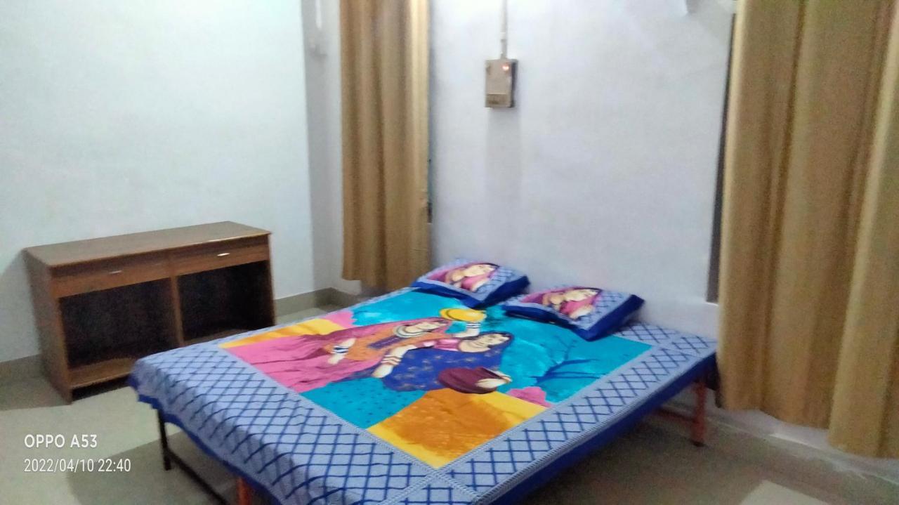 Hotel Shri Swami Sheetal Das Akhada B1-88 Assi , Near Pushkar Talab,Varanasi, Ashram Dharmshala Exterior foto