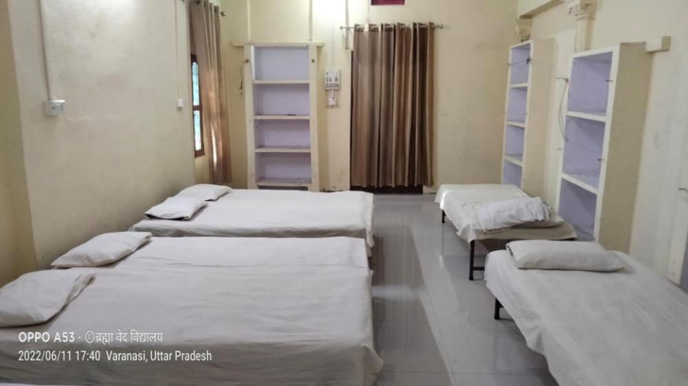 Hotel Shri Swami Sheetal Das Akhada B1-88 Assi , Near Pushkar Talab,Varanasi, Ashram Dharmshala Exterior foto