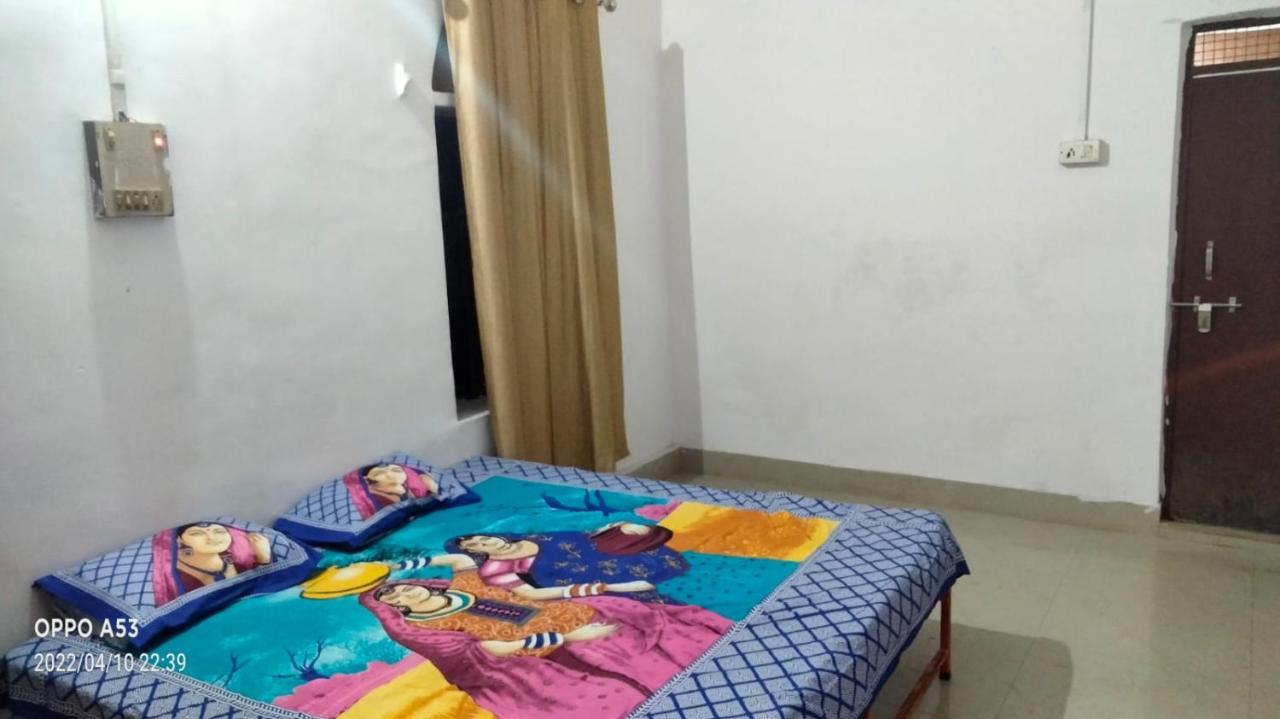 Hotel Shri Swami Sheetal Das Akhada B1-88 Assi , Near Pushkar Talab,Varanasi, Ashram Dharmshala Exterior foto