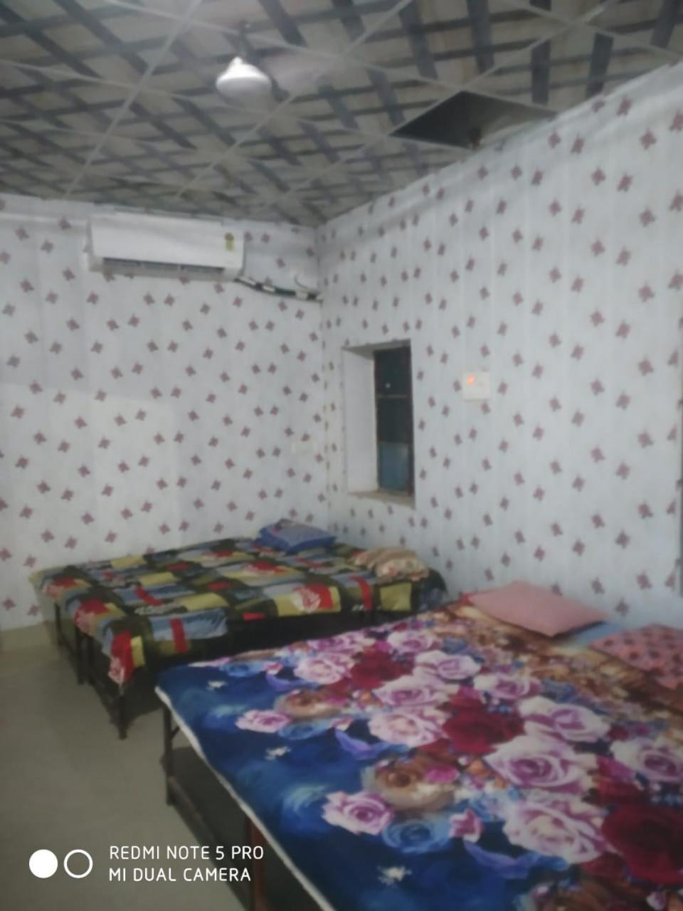 Hotel Shri Swami Sheetal Das Akhada B1-88 Assi , Near Pushkar Talab,Varanasi, Ashram Dharmshala Exterior foto